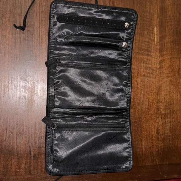 Vera Bradley Black Quilted Jewelry Case Tie Closure - Picture 3 of 7